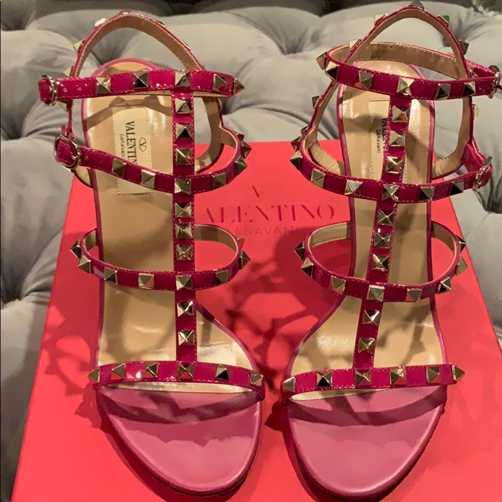 Beautiful Magenta Valentino Rockstud Sandal